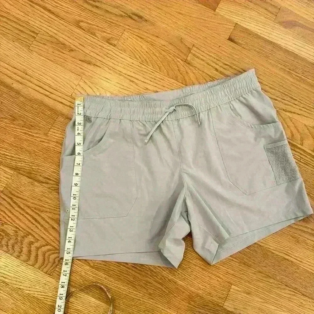 Columbia Women’s Gray Performance Fishing Gear Shorts Size: XL - Picture 6 of 10